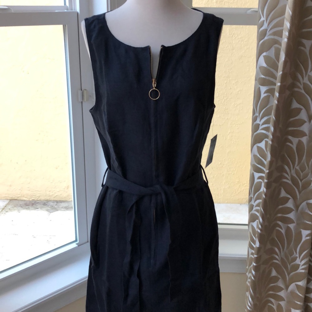 Dress - Picture 5 of 8